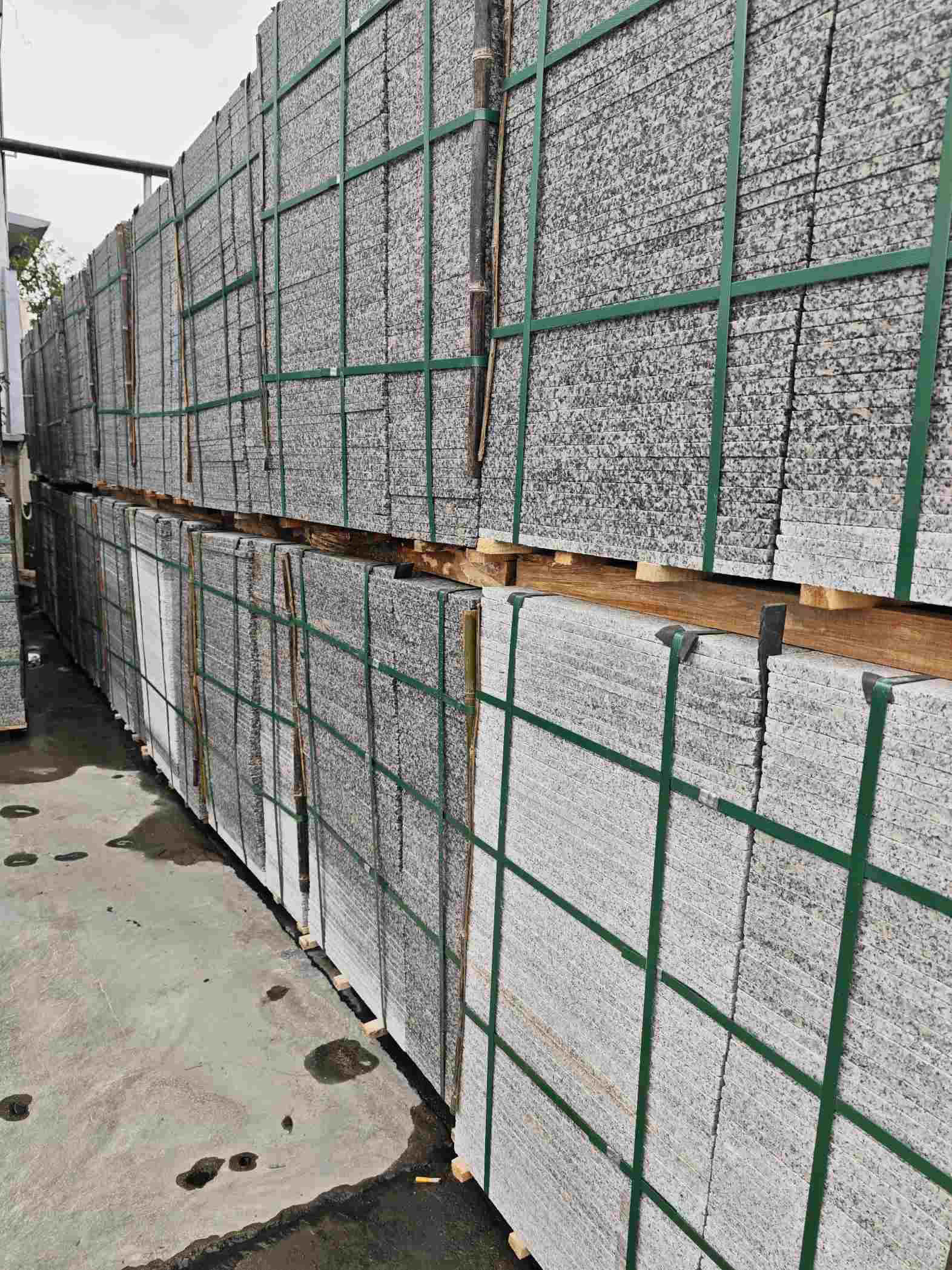 白城芙蓉白地铺石，石材地铺石