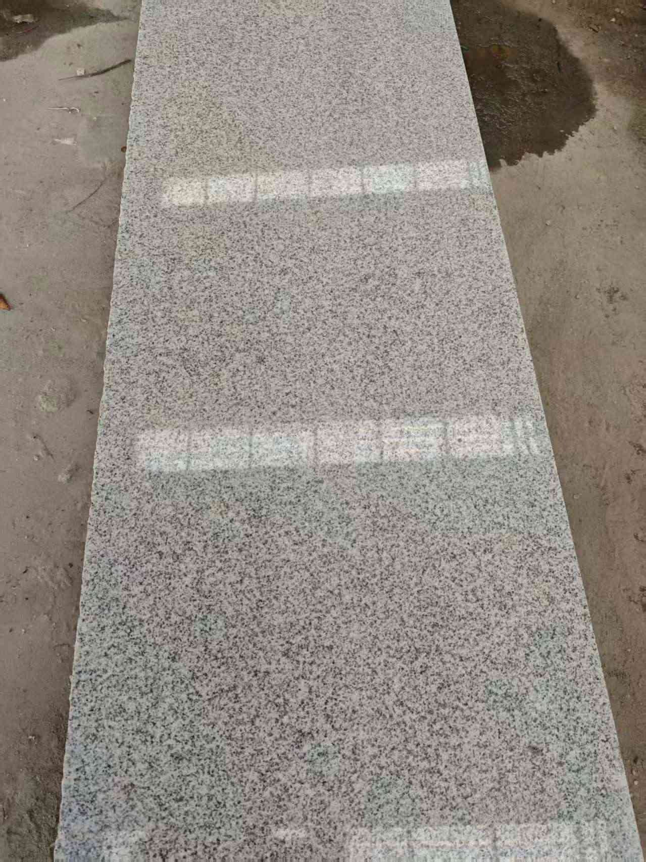 白城芝麻白光面毛板