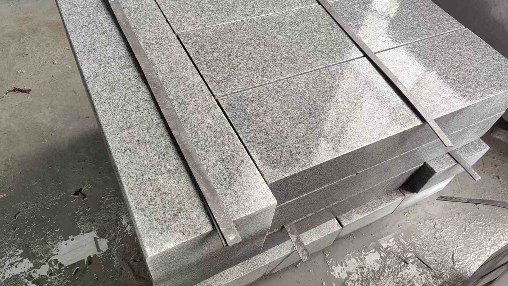 白城芝麻灰 芝麻白 路牙石 路侧石 马路牙子